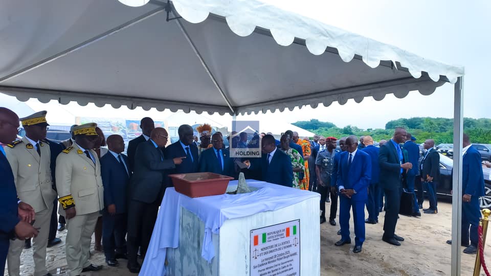 Pose de la 1ère pierre du Pôle pénal économique et financier à Bingerville